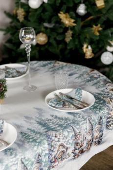 Новорічна овальна гобеленова скатертина Казкові гноми