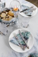 Новорічна кругла гобеленова скатертина Казкові гноми