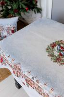 Новорічна гобеленова скатертина Carousel