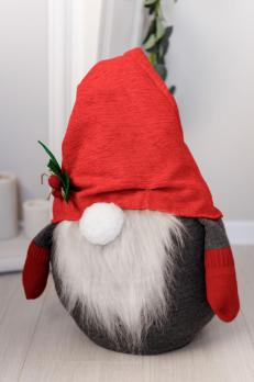 Декоративна іграшка гном-стоппер у ковпаку