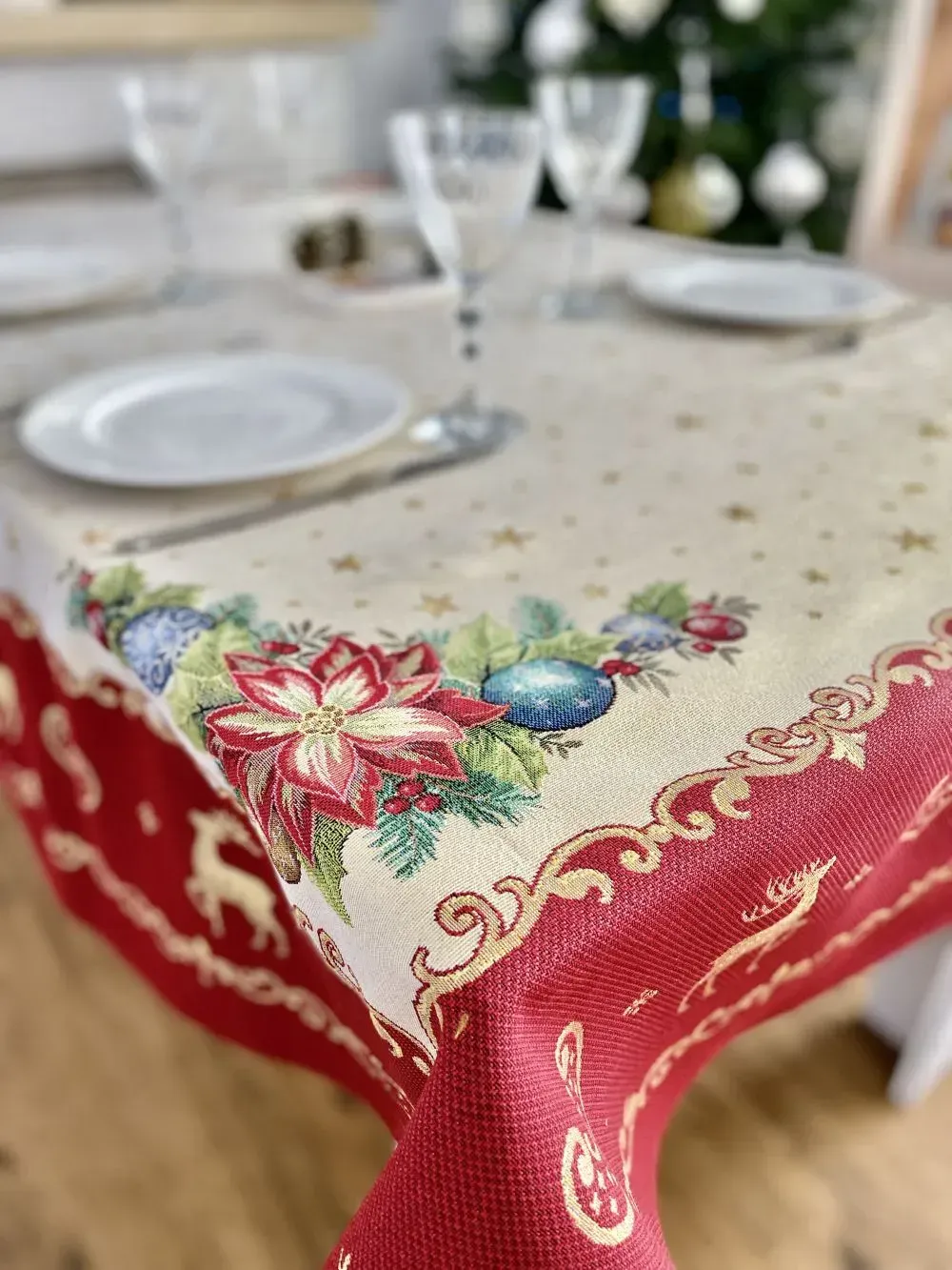 Скатертина гобеленова RUNNER488 Новорічна фантазія Limaso