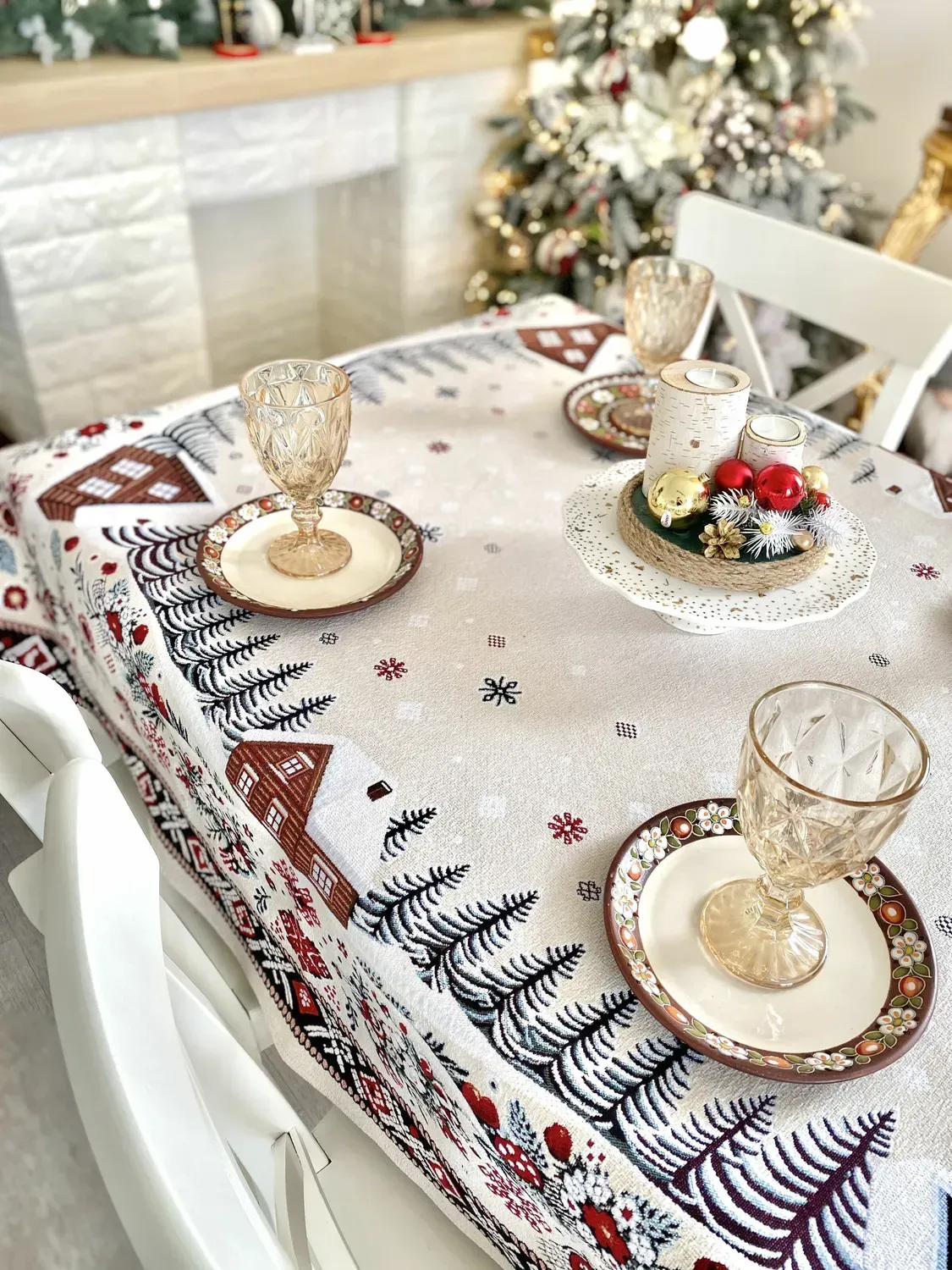 Скатертина гобеленова HUTSUL Limaso