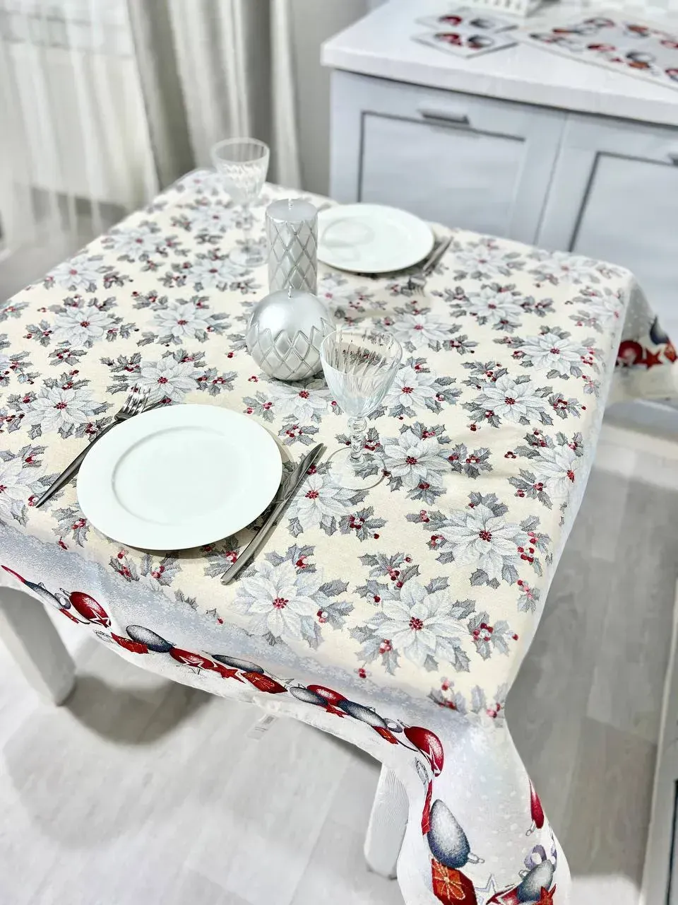Скатертина гобеленова RUNNER904 Квітчасте Різдво Limaso