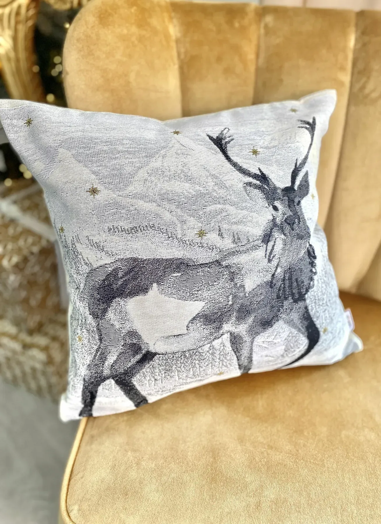 Наволочка гобеленова одностороння CERVUS-NV Limaso