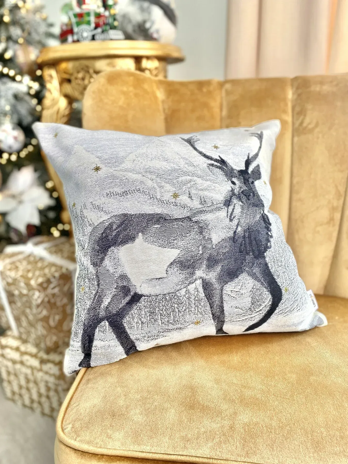 Наволочка гобеленова одностороння CERVUS-NV Limaso