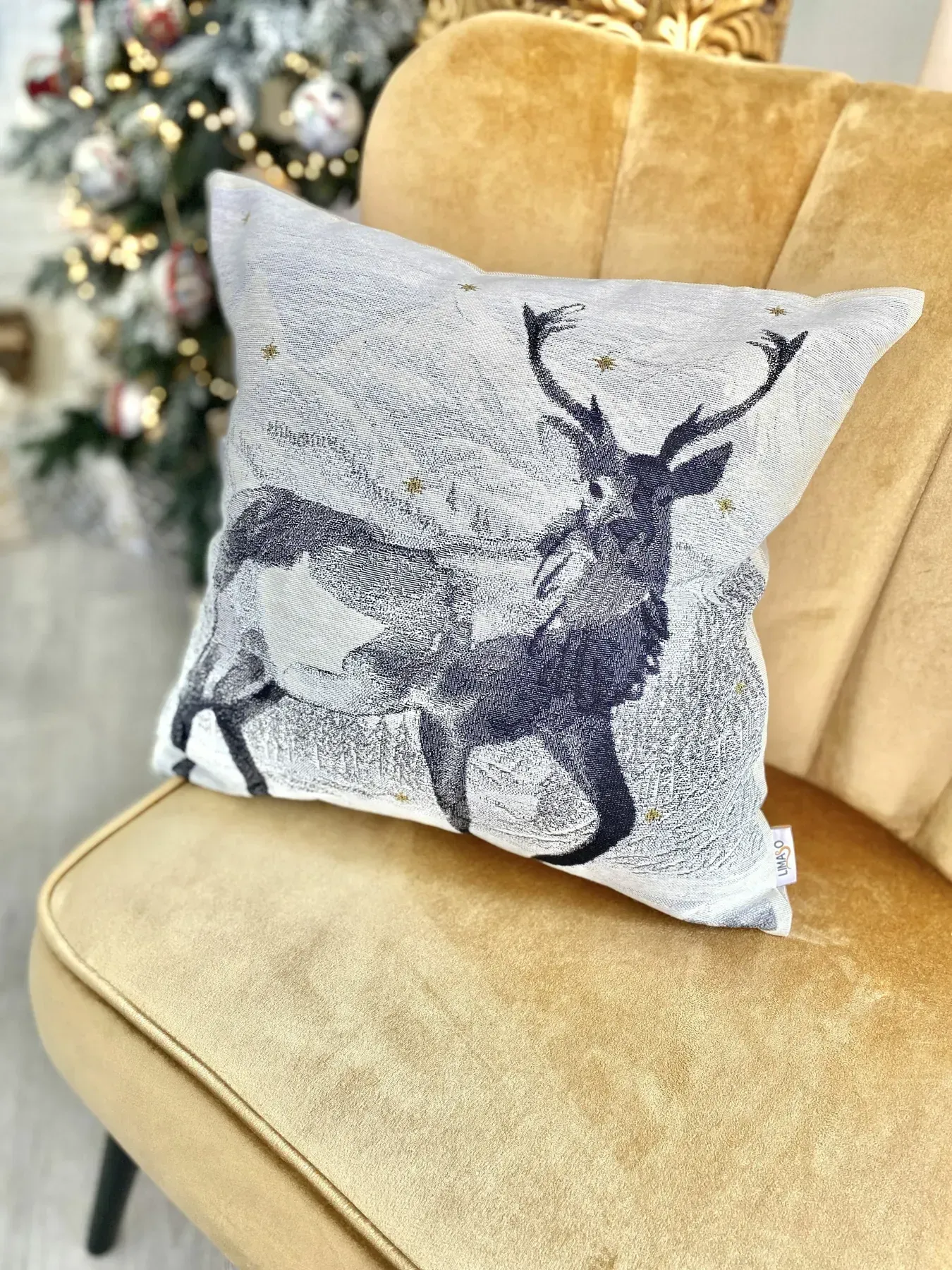 Наволочка гобеленова одностороння CERVUS-NV Limaso