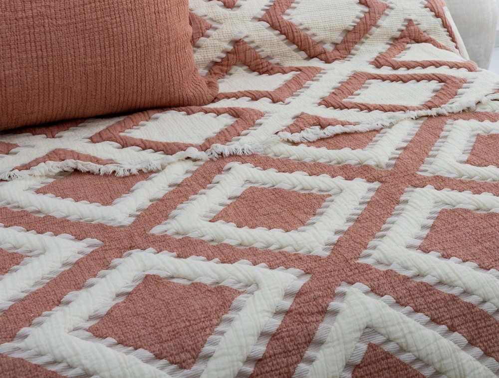 Турецьке муслинове покривало Saheser Sonia 240х260 із наволочками 50х70 Kiremit