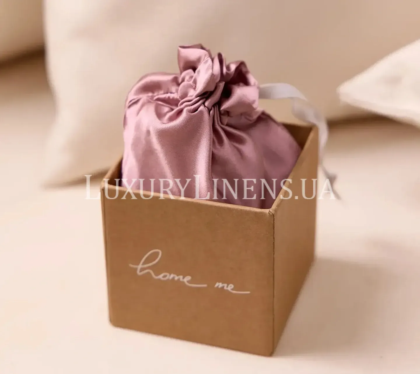 Наволочка шовкова HOME ME 50x70 ягідного кольору шовк