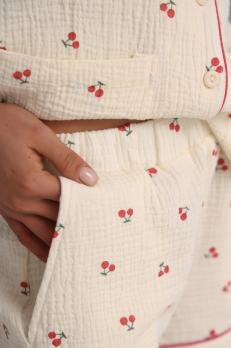 Піжамний костюм із мусліну з вишнями